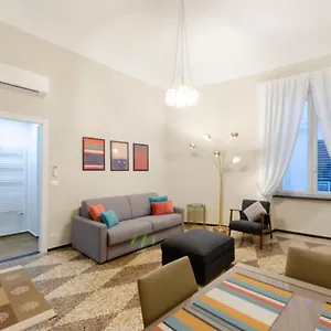 https://altido-modern-flat-in-the-perfect-centre-of-genoa.hotelitalianriviera.com