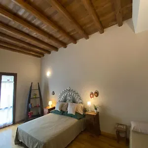 https://casa-vetriera.palermohotels.org